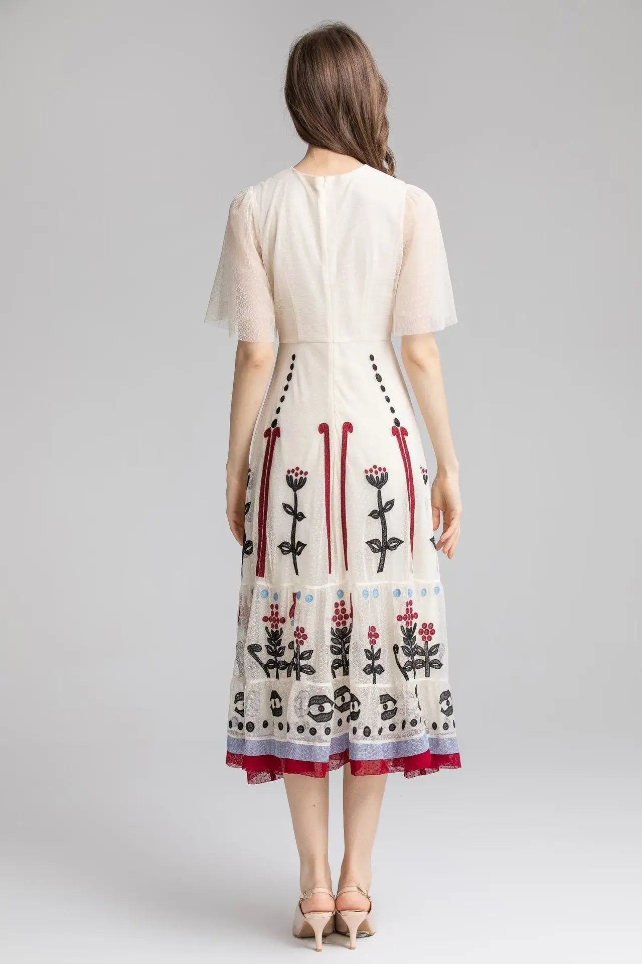 Women's Round Neck Retro Mesh Stitching Embroidery Embroidered Dress Short Sleeve Temperament Slim Midi Skirt eprolo