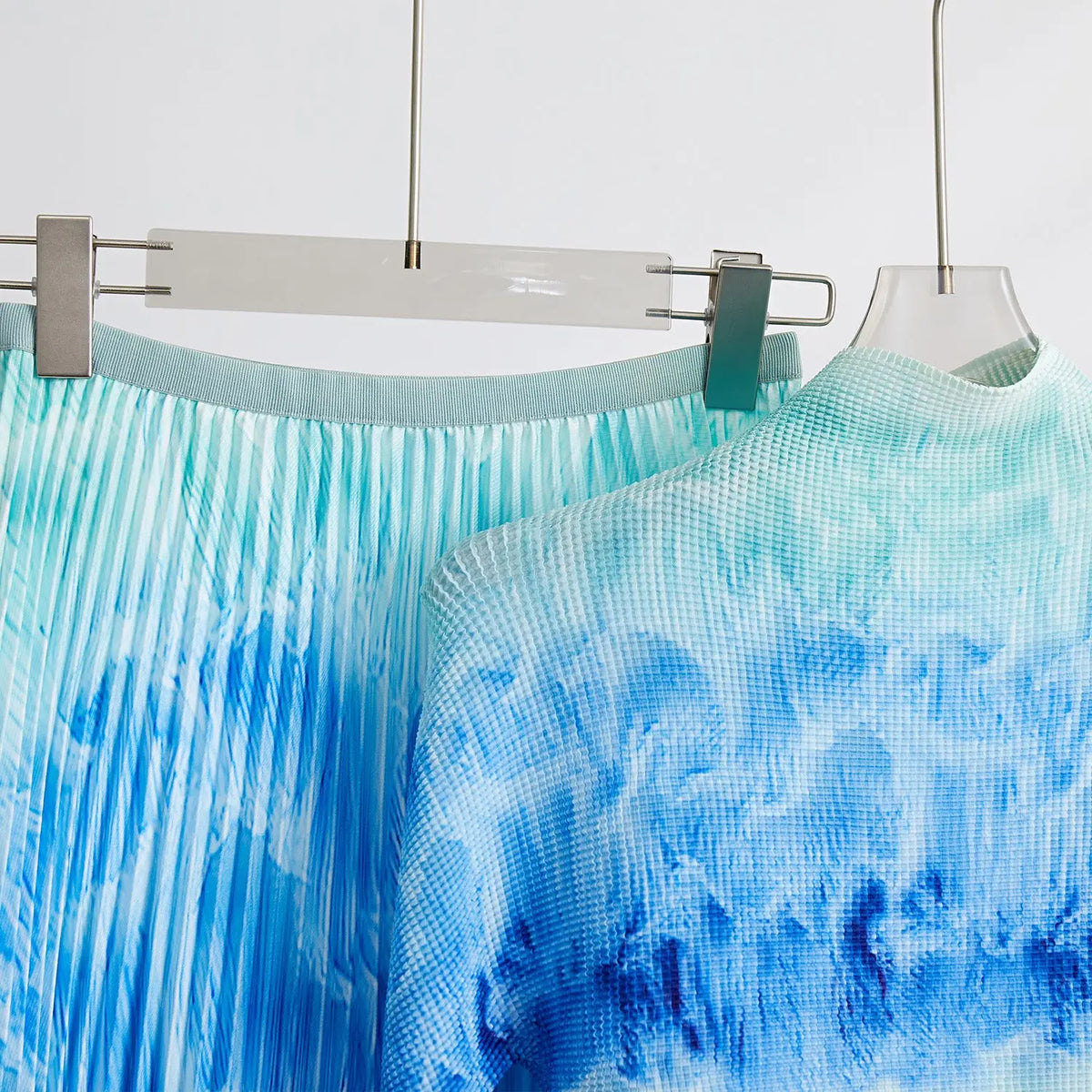 Printed Wave Pleated 2 Pieces Set Women's Turtleneck Long Sleeves Slim Tops High Wasit Fold Skirts Female eprolo