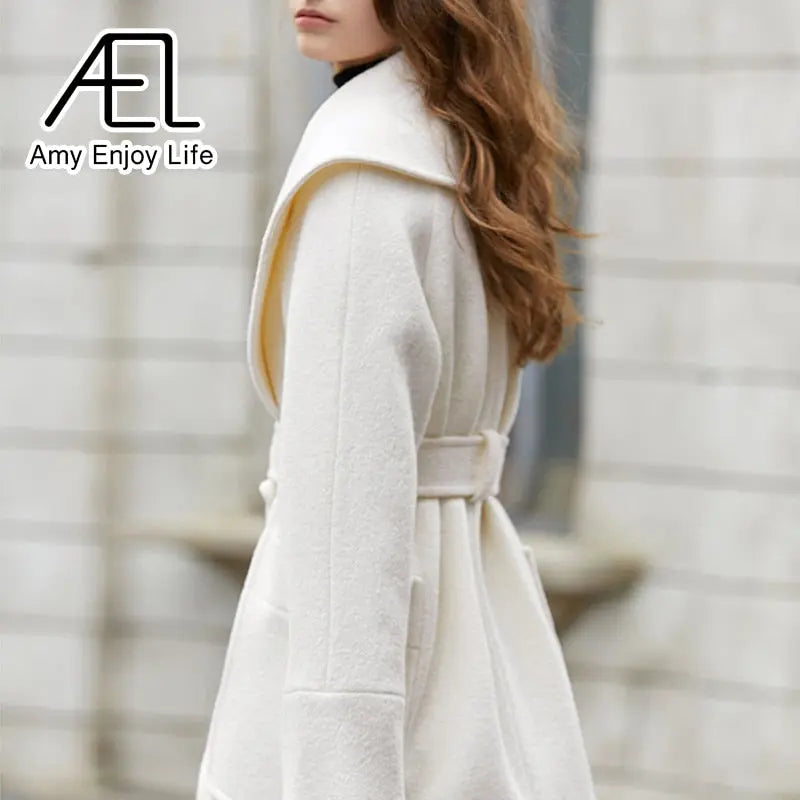 Retro Large Lapel White Tweed Jacket Female Winter New Waist Lacing Tweed Coat eprolo