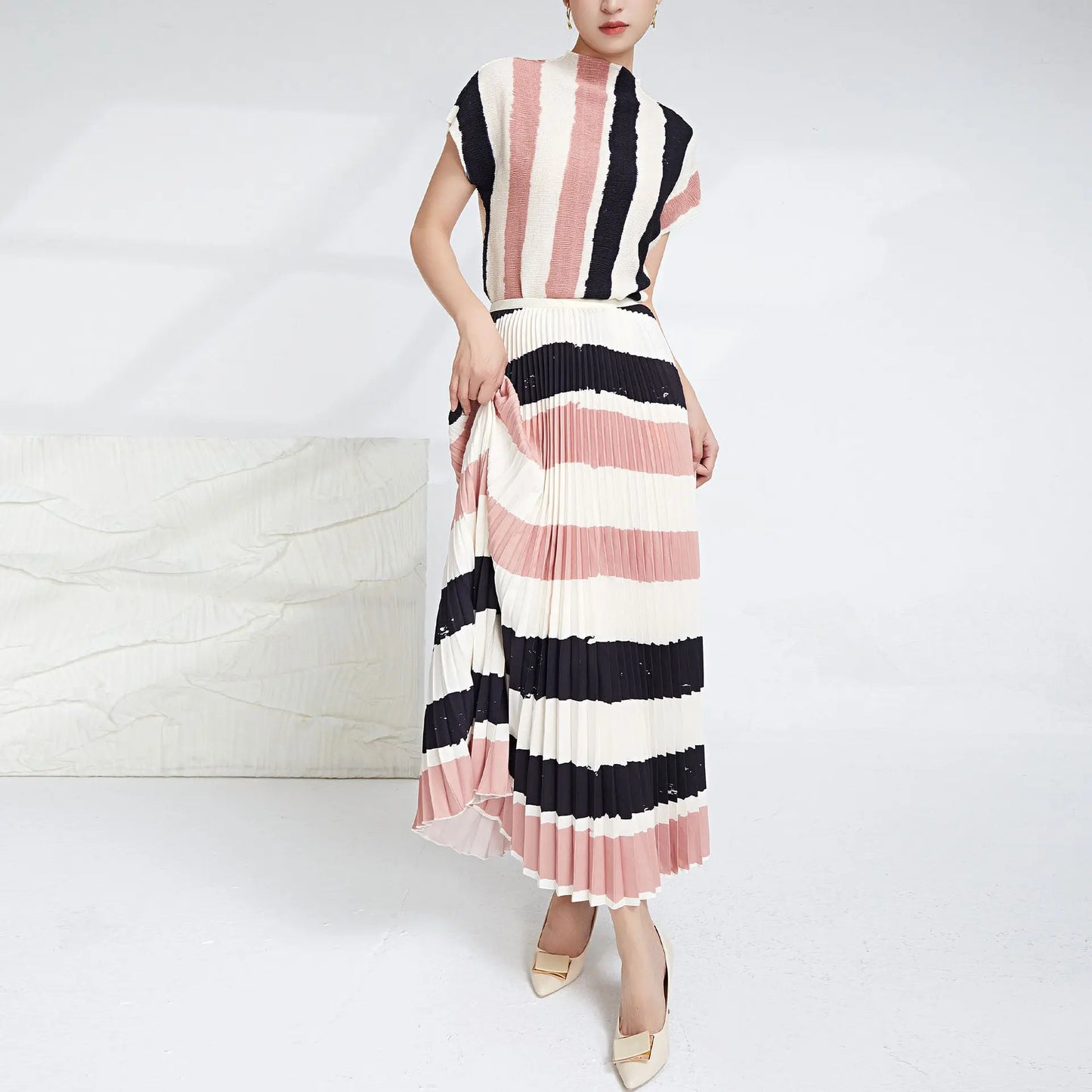 Elegant Pleated 2 Pieces Set Women's Printed Striped Turtleneck Short Sleeves Slim Tops High Waist Fold Skirts eprolo